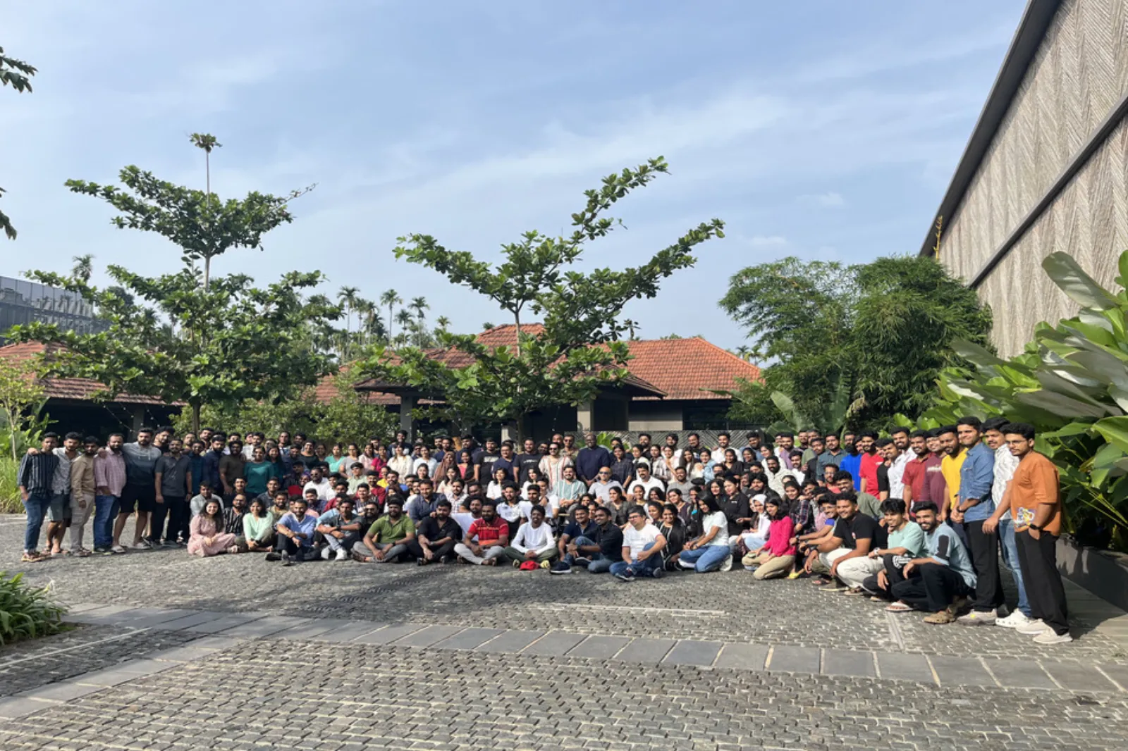 200+ team corporate offsite — group photo